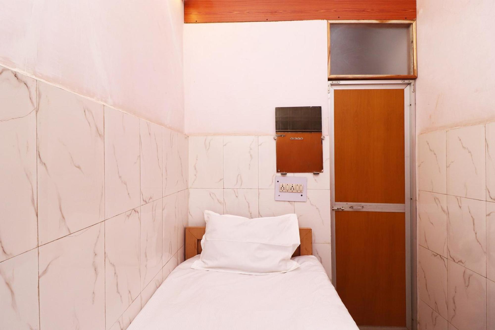 Hotel Kshama جبلبور المظهر الخارجي الصورة